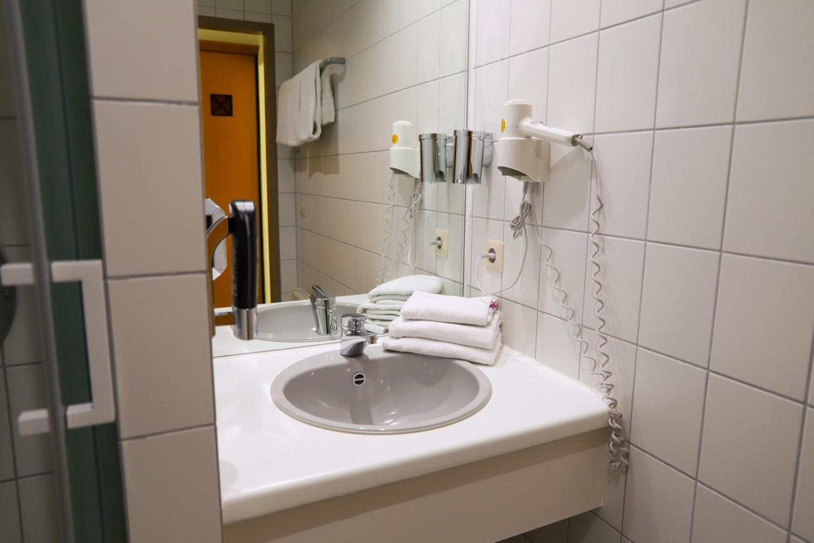 Hotel Am Suedtor Бакнанг Екстериор снимка