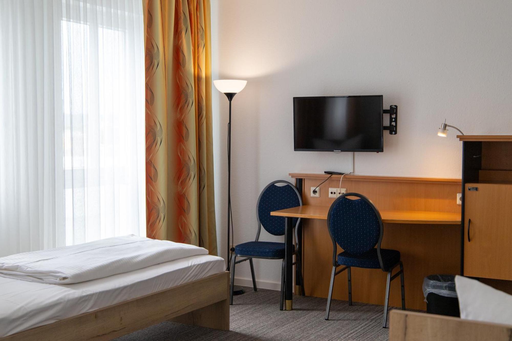 Hotel Am Suedtor Бакнанг Екстериор снимка