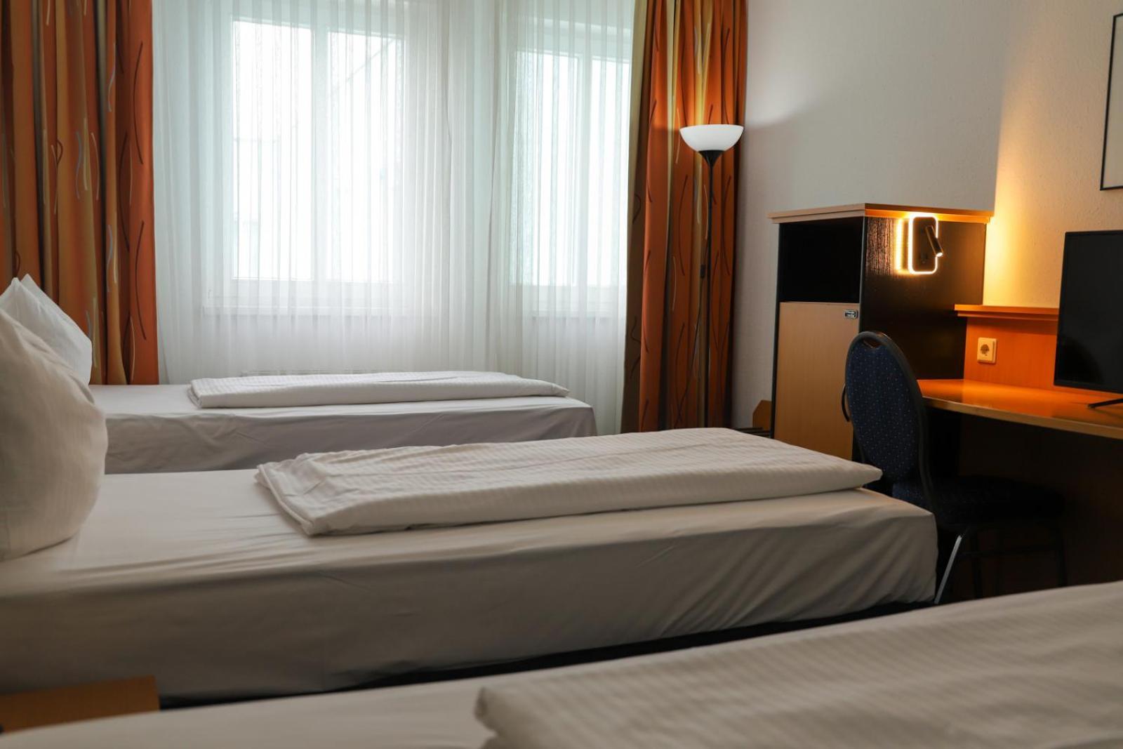 Hotel Am Suedtor Бакнанг Екстериор снимка