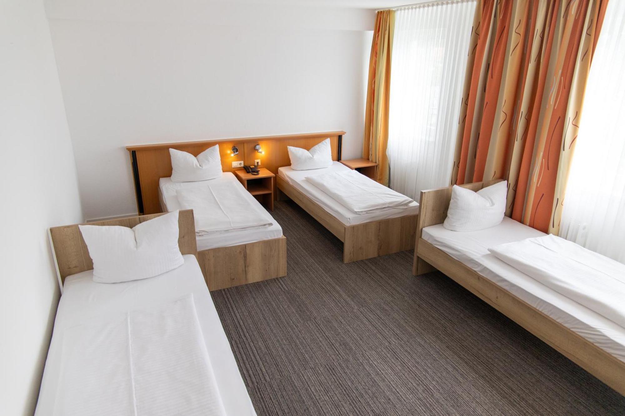 Hotel Am Suedtor Бакнанг Екстериор снимка
