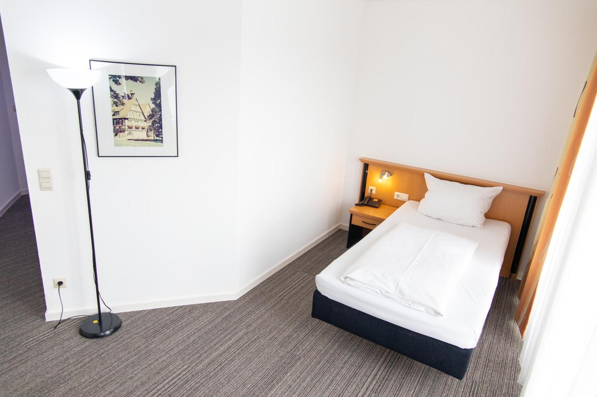 Hotel Am Suedtor Бакнанг Екстериор снимка