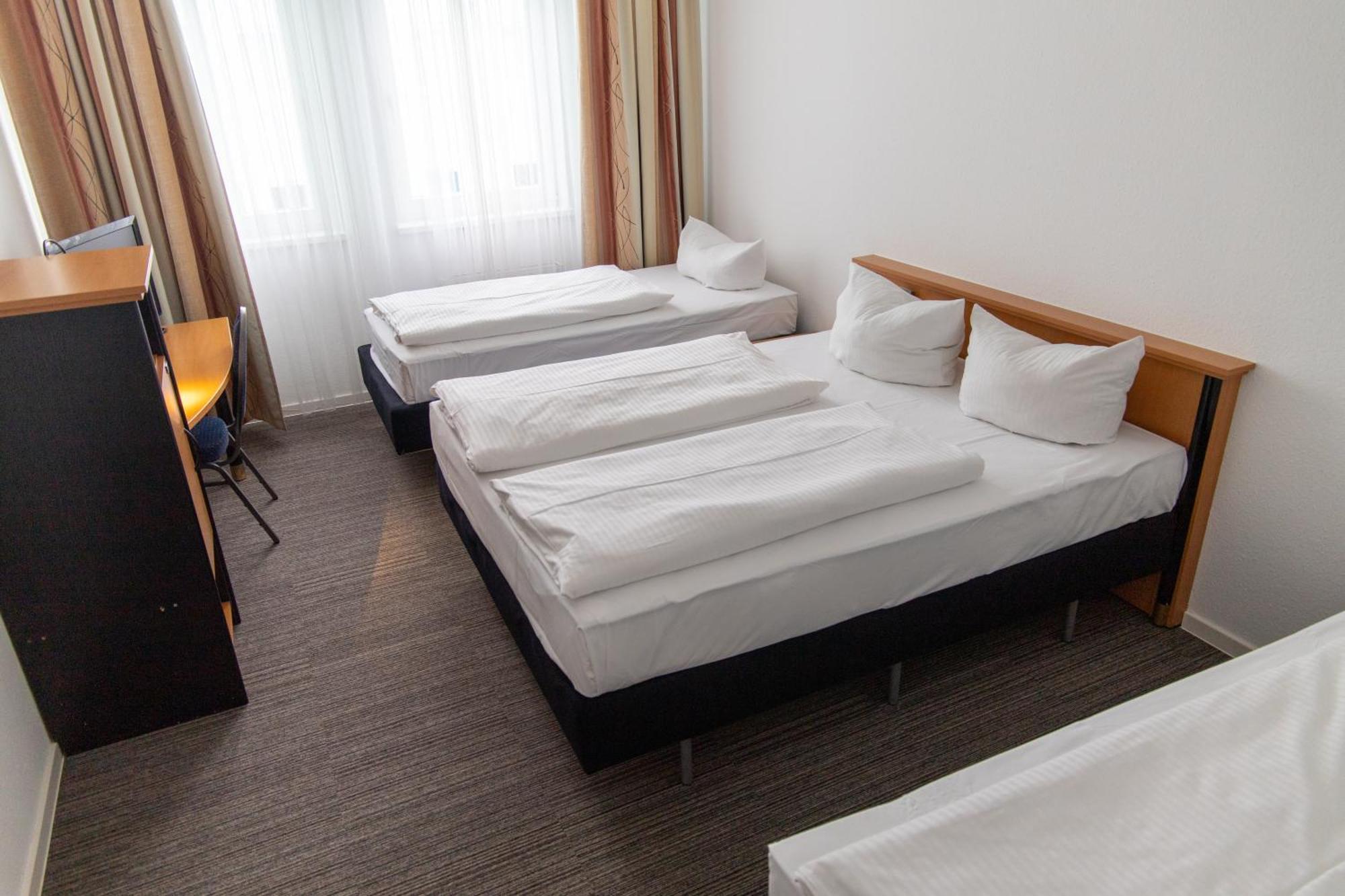 Hotel Am Suedtor Бакнанг Екстериор снимка