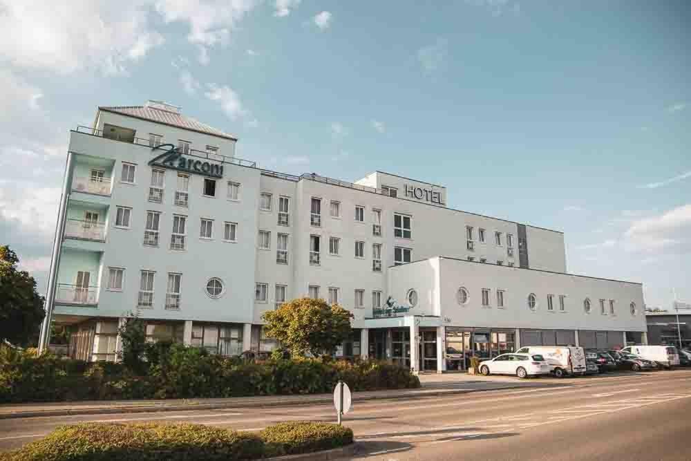 Hotel Am Suedtor Бакнанг Екстериор снимка